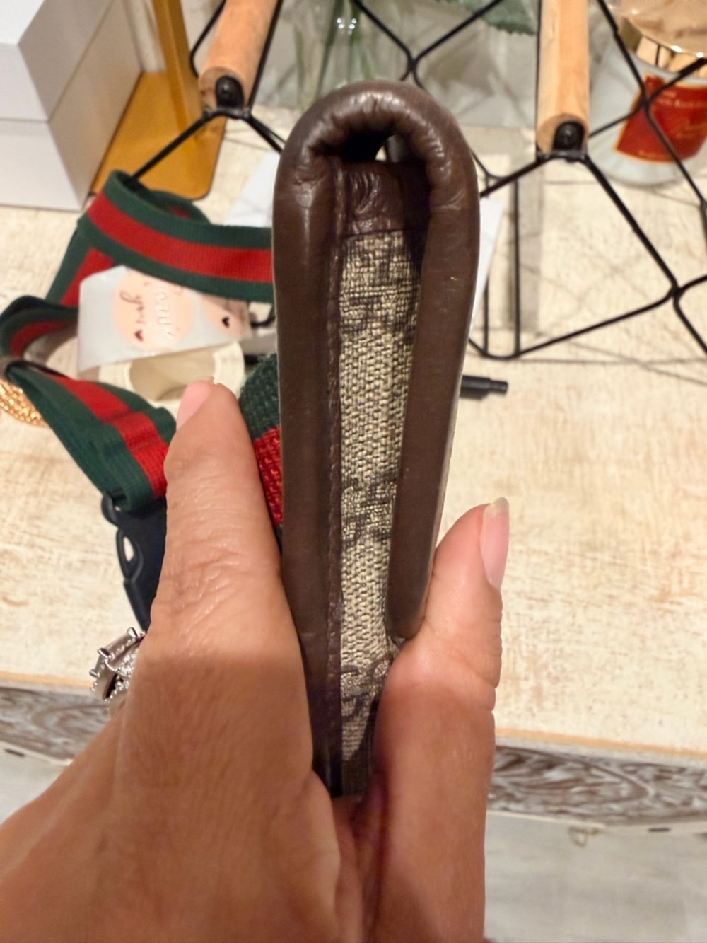 Gucci Vintage Neo GG Supreme Messenger Bag - Picture 6 of 12